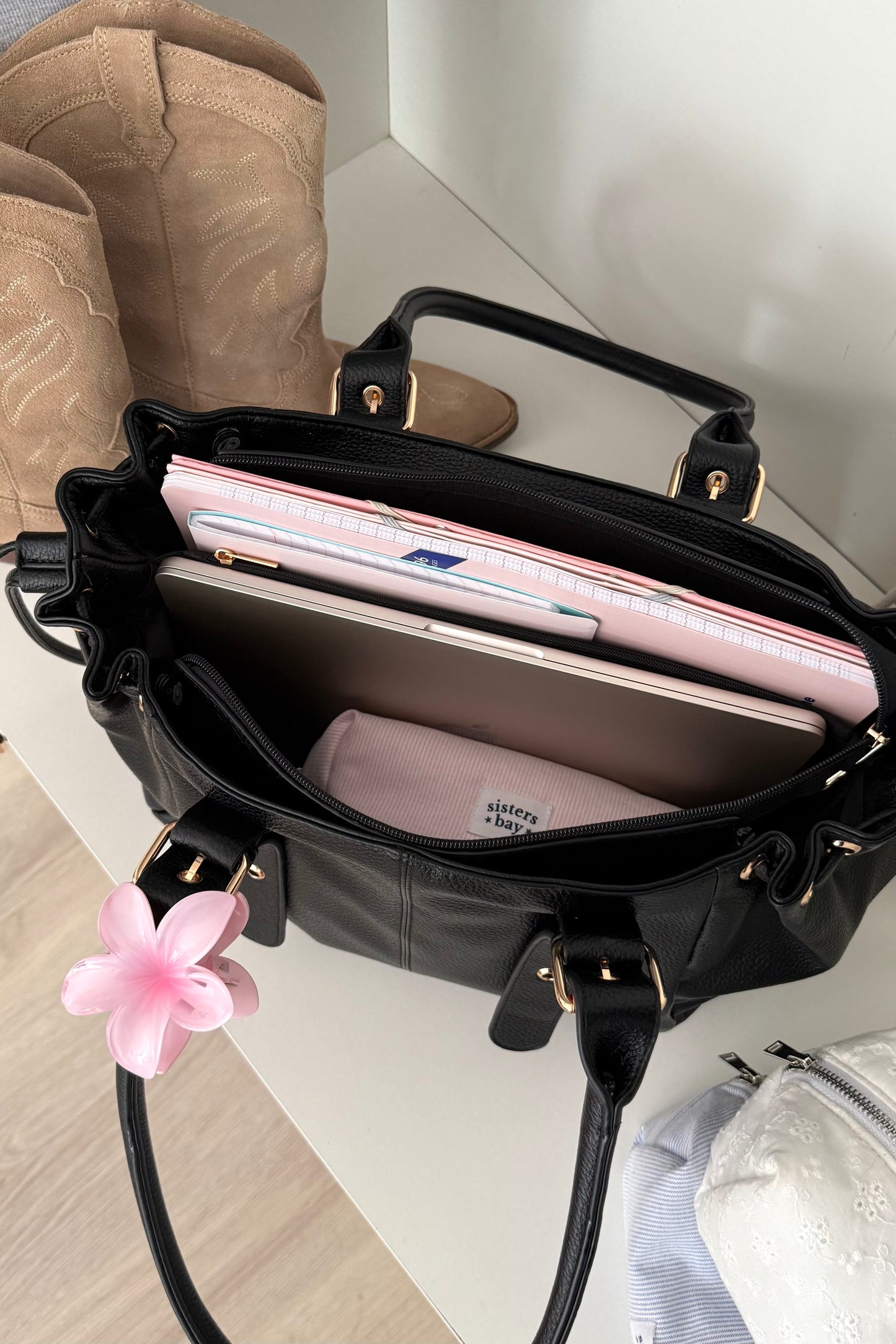 sac a main east side noir parfait pour les cours en PU intérieur