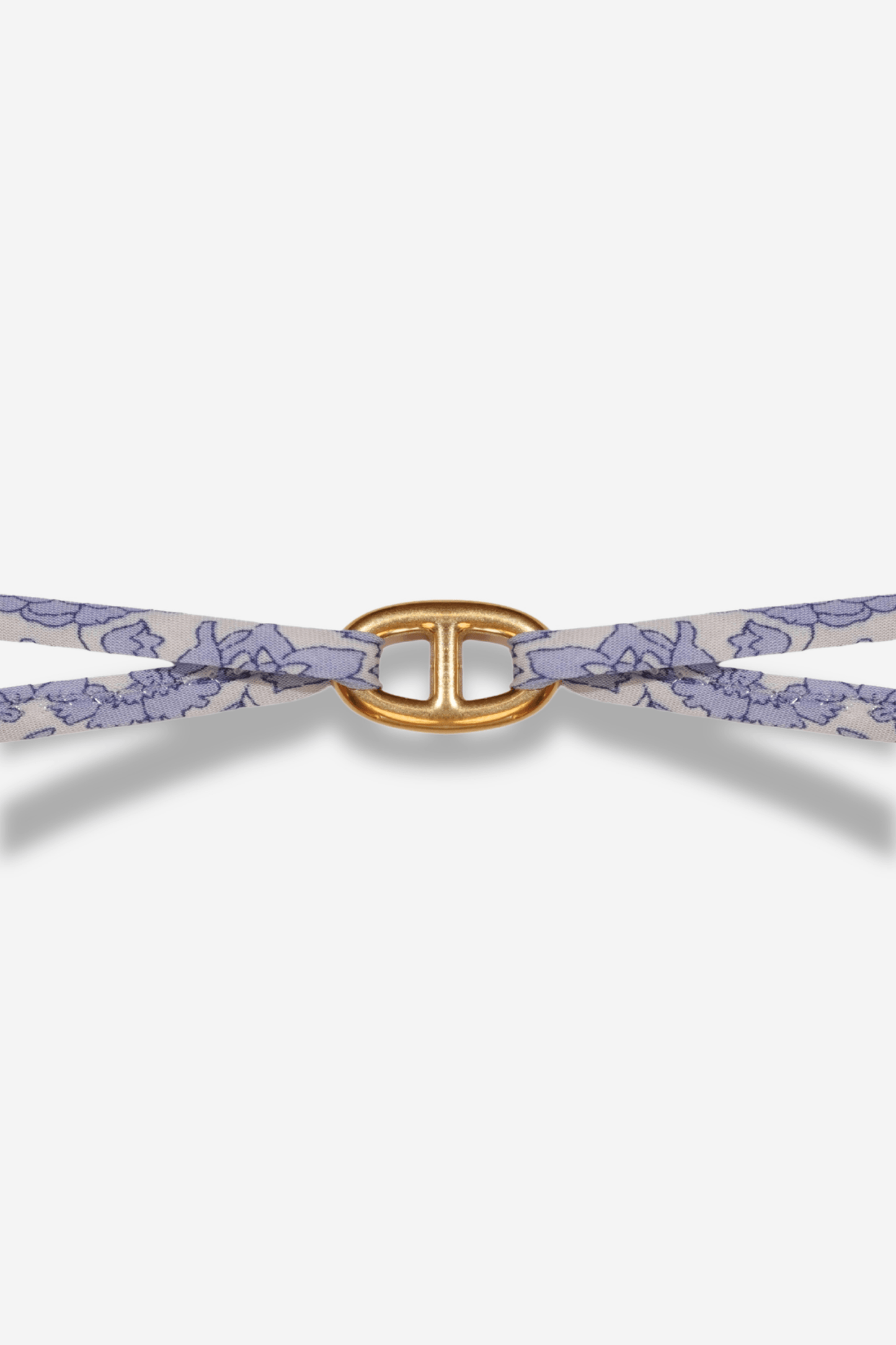 Bracelet Liberty coloré bleu clair avec maillon bleu en acier, modèle réglable idéal pour l’été et la rentrée, accessoire mode fait main. Sisters Bay