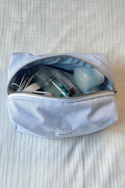 Makeup pouch Sisters Bay bleu à rayures – Trousse stylée pour l’école, les cours et le maquillage