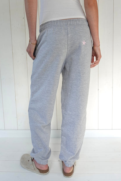 jogging sister baby pink sisters bay gris brodé dans notre atelier