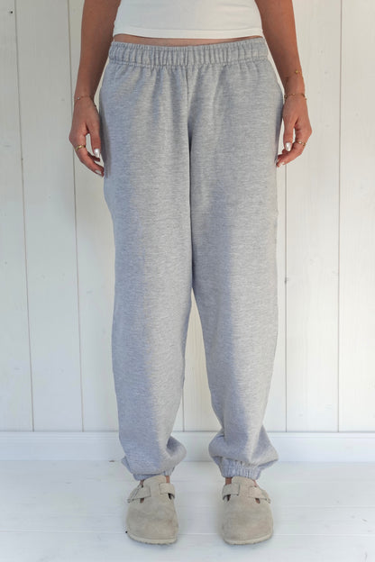 jogging sister baby pink sisters bay gris brodé dans notre atelier